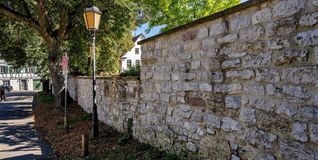 Die Mauer um das Schloss Dätzingen wurde saniert.