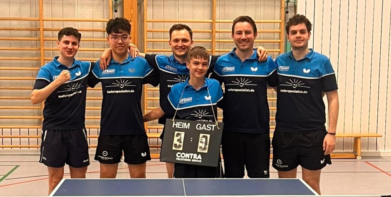 Meister in der Bezirksklasse: Danijel Domuz, Alan Wu, Christoph Herrmann, Elias Geiger, Christoph Henle, Mihail Stojanoski (von links).