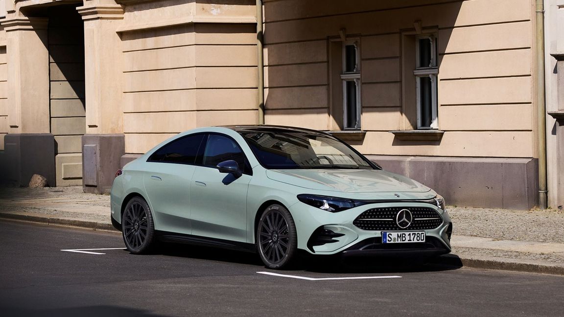 Der Mercedes CLA wird 2026 auch als Mild-Hybrid ausgeliefert.