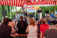 Buntes Treiben auf dem Holzgerlinger Stadtfest.