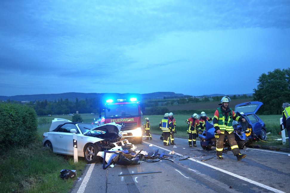 Am Dienstagabend kam es bei Haslach zu einem schweren Unfall.