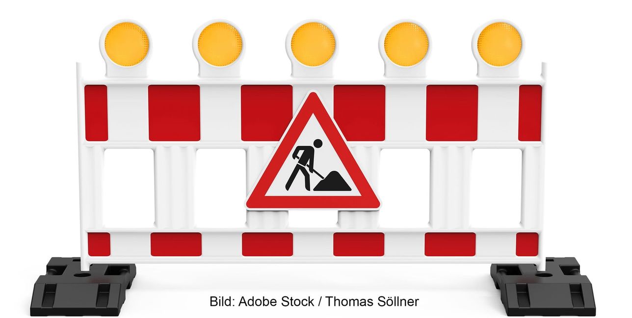 Zur Sicherheit gibt es entlang der Arbeiten Absperrungen.