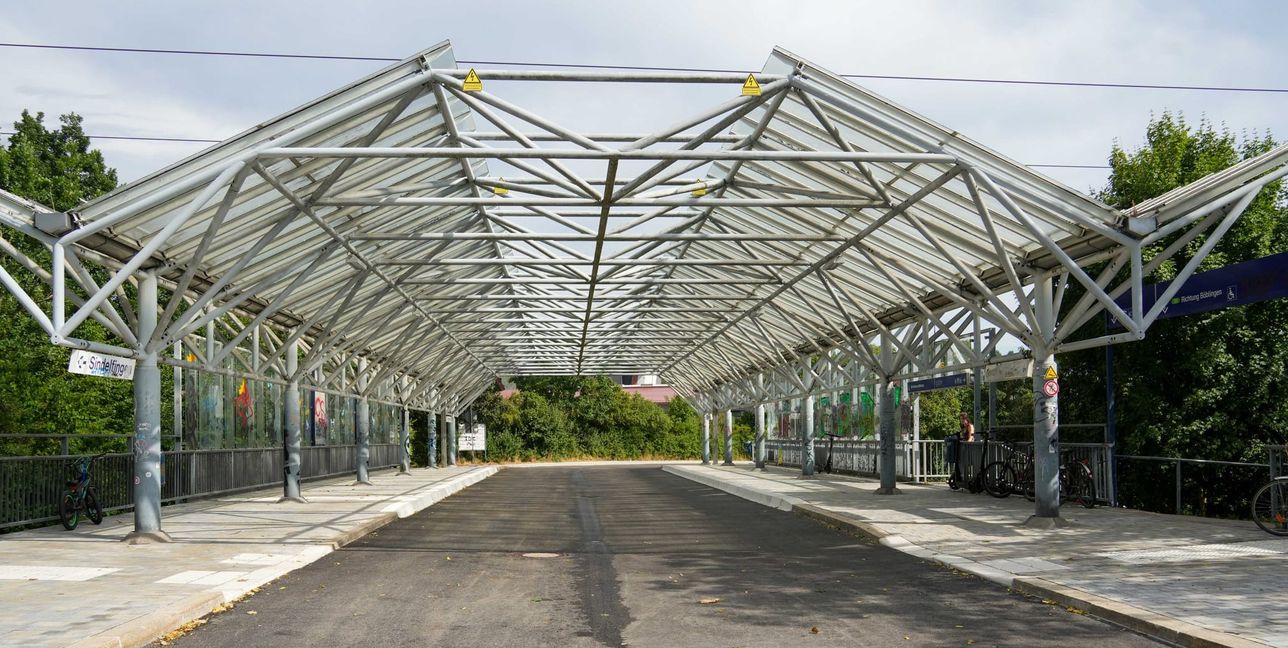 Es gibt jetzt barrierefreie Bushaltestellen.