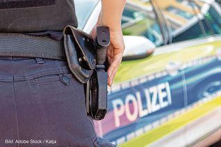 Der 37-Jährige beleidigte auch noch die Polizisten. Bild: Adobe Stock