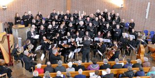 Der Johanneskirchenchor unter der Leitung von Michael Kuhn beim Karfreitagskonzert in der Christuskirche Sindelfingen.