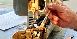 Vieles kann repariert werden - wie diese Nähmaschine.Bild: z