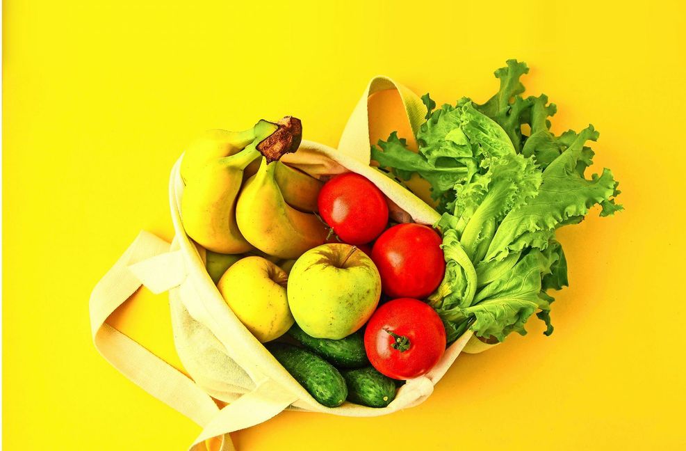 Wer Obst und Gemüse ohne Verpackung kauft, spart nicht nur Plastik, sondern kann auch nur genau so viel mitnehmen, wie er wirklich braucht.