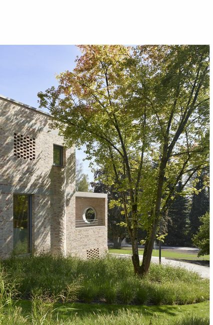 . . . vom Stuttgarter Architekturbüro Lederer Ragnarsdóttir Oei (LRO).