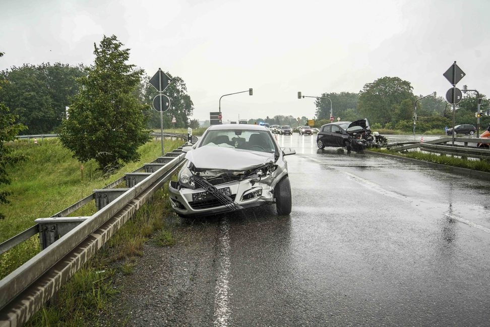 Der Sachschaden beträgt rund 20 000 Euro.