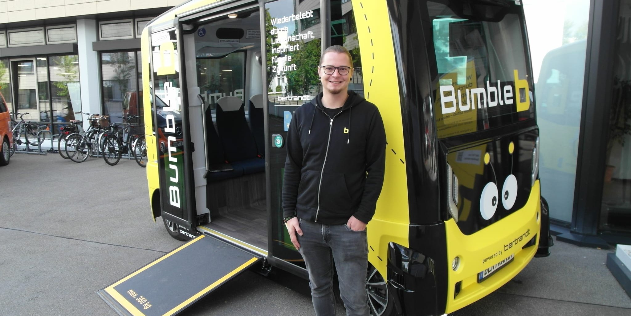 Auch das Thema autonomes Fahren wird bei der Mobilität der Zukunft eine wichtige Rolle spielen, wie Tobis Härpfer, Leiter des Projekts „Bumble-b“ bei der Ehninger Bertrand AG, bei der Mobilitätskonferenz des Landratsamts Böblingen gezeigt hat.