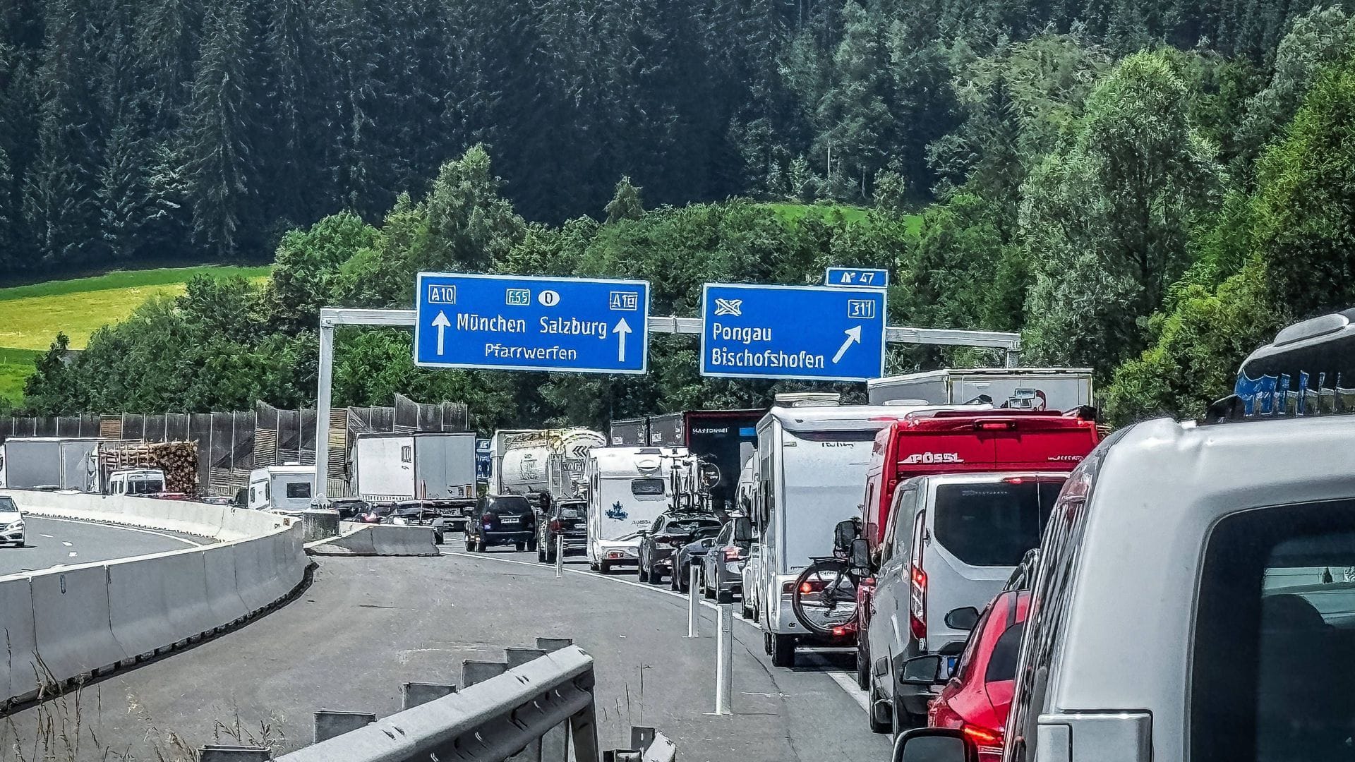 Stau am Brenner: Täglich passieren rund 32.000 Fahrzeuge die Strecke zwischen Österreich und Italien (Symbolbil).