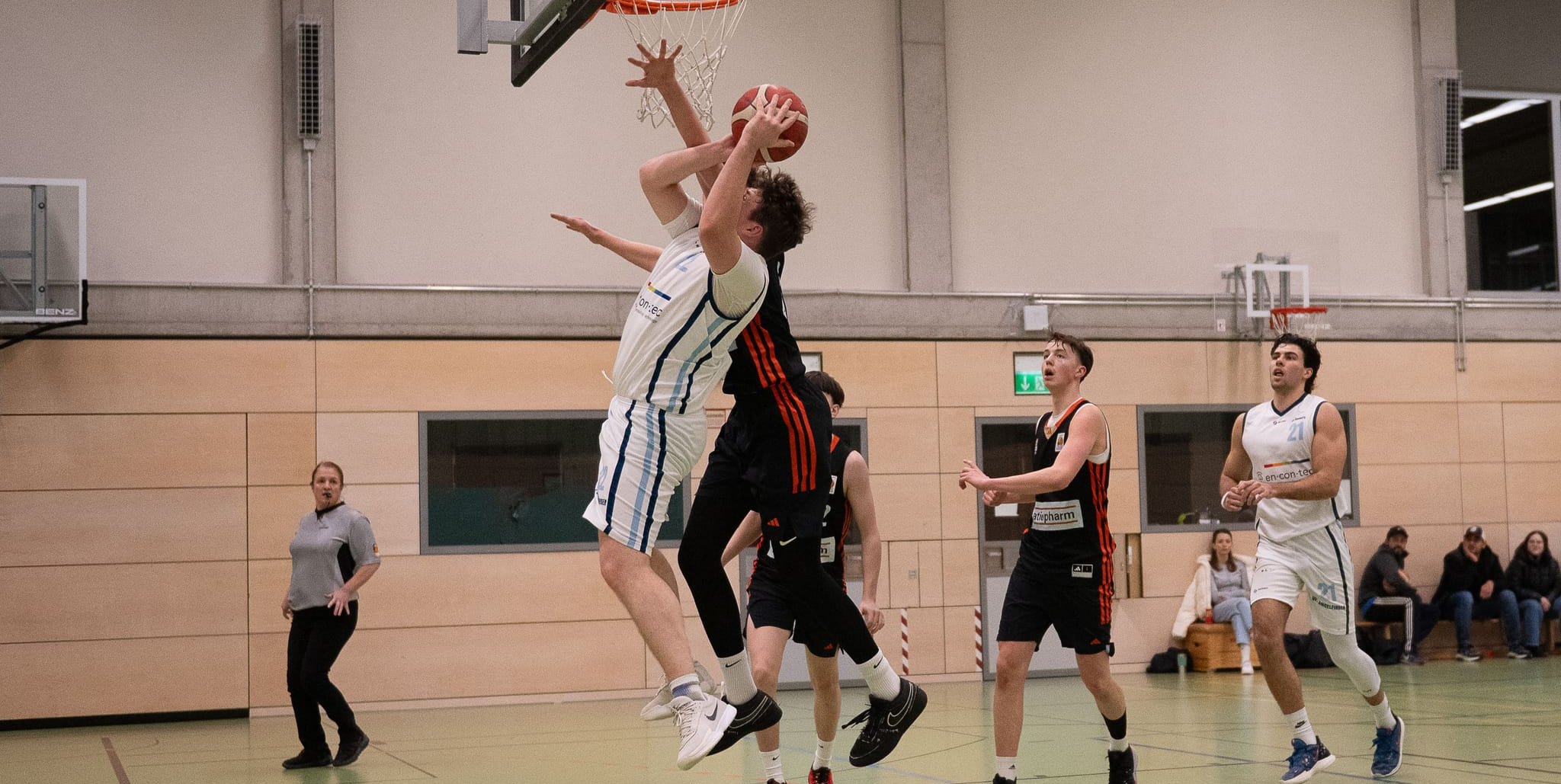 Alexander Schiff und die Oberliga-Basketballer des VfL treten in Stuttgart an. Die B-Junioren sowie die 2. und 3. Mannschaft treffen im Derby auf die Panthers aus Böblingen.