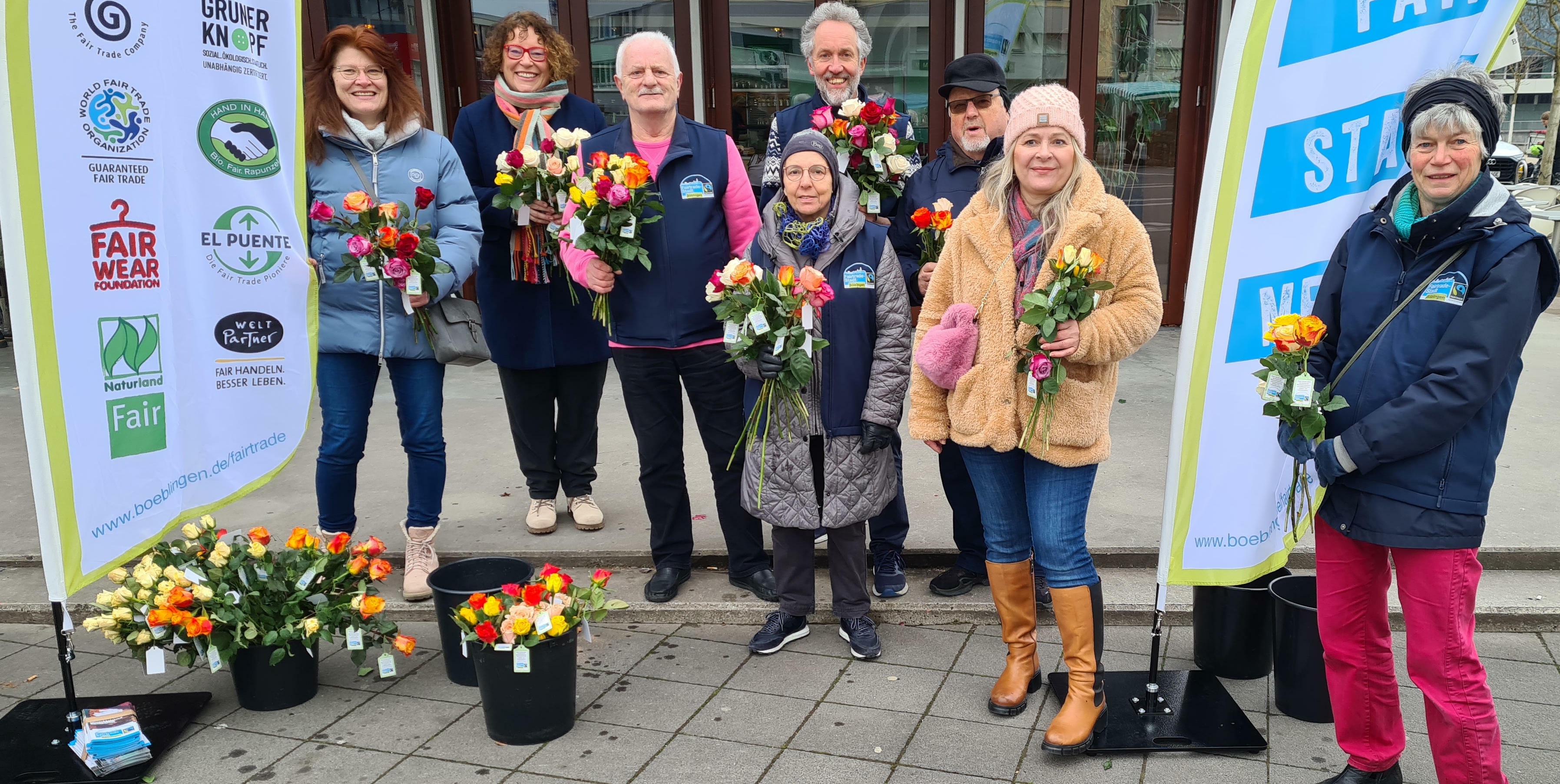 Silke Ederer, Christine Kaayvanger, Werner Hesselmaier,  Christiane Ris, Max Nowak, Rarl Reicherter, Claudia Maresch und Bärbel Ferkinghoff-Wiese (von links).