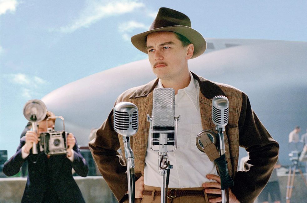 Leonardo di Caprio als Hoard Hughes, der „Aviator“.