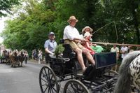 Der historische Festumzug war der Höhepunkt des Maichinger Festwochenendes.