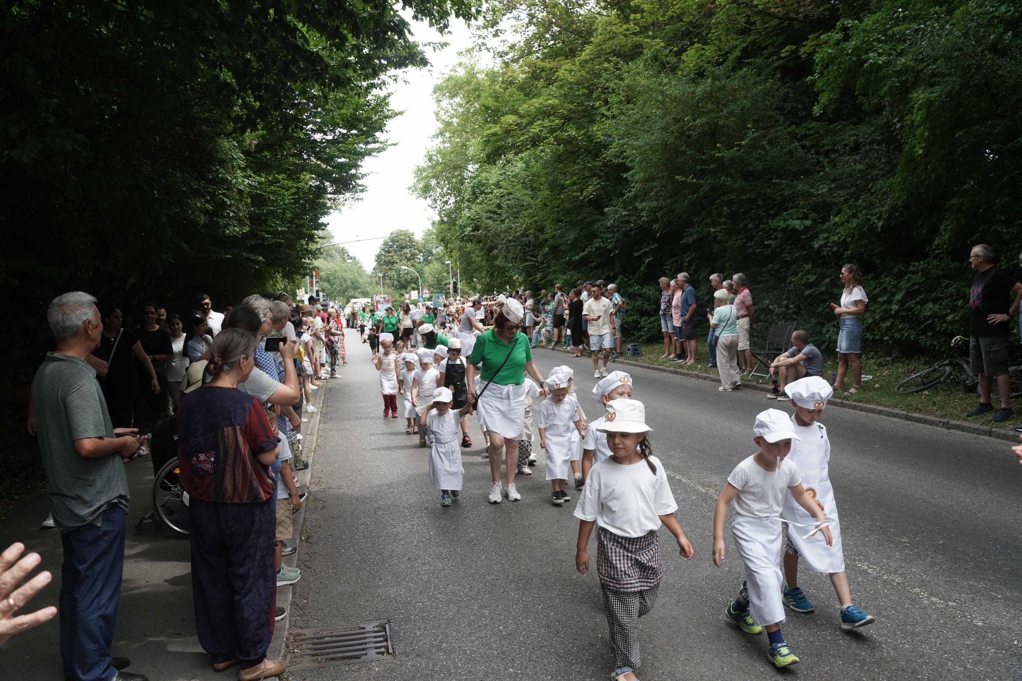 Der historische Festumzug war der Höhepunkt des Maichinger Festwochenendes.