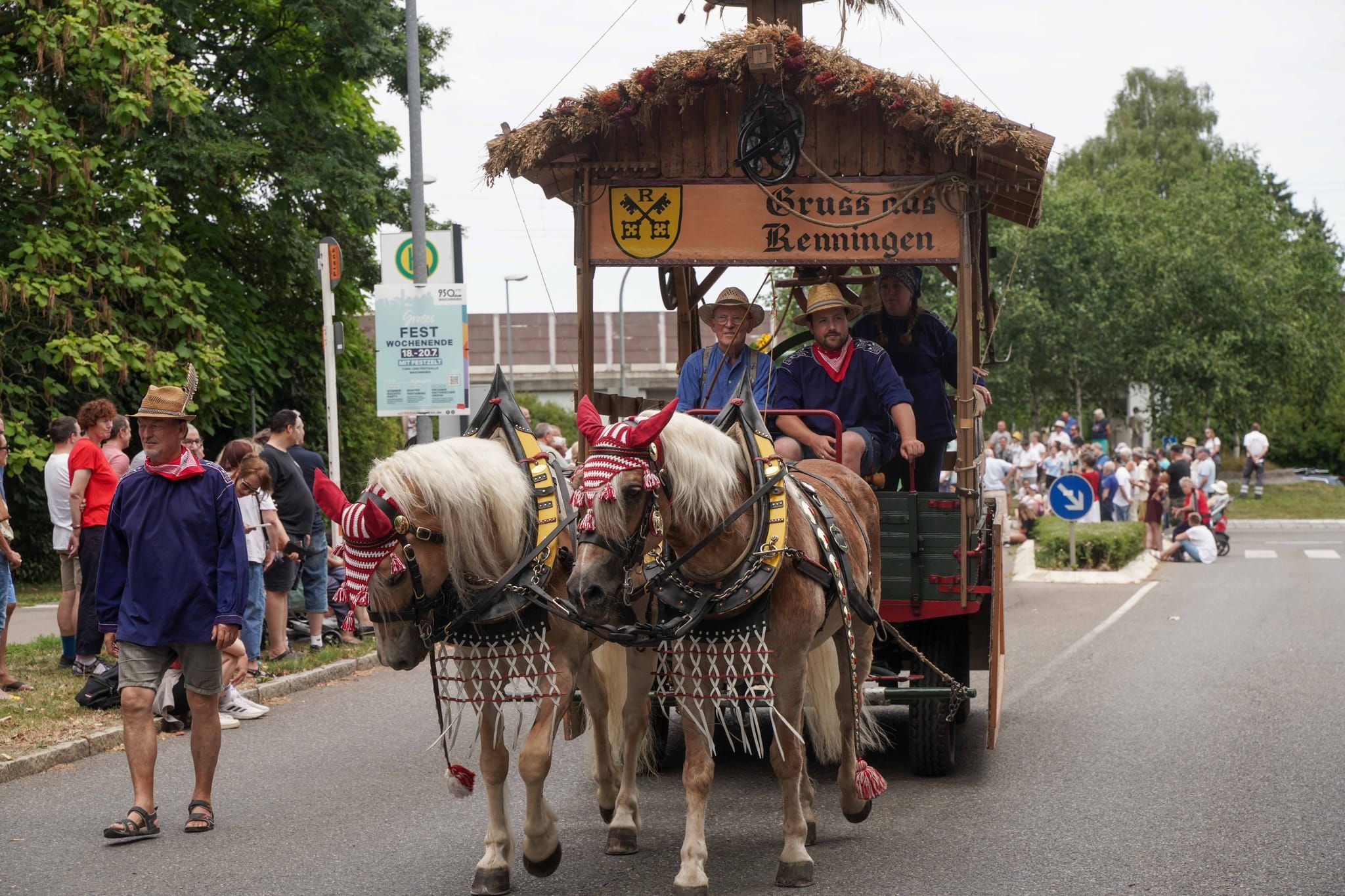 Der historische Festumzug war der Höhepunkt des Maichinger Festwochenendes.