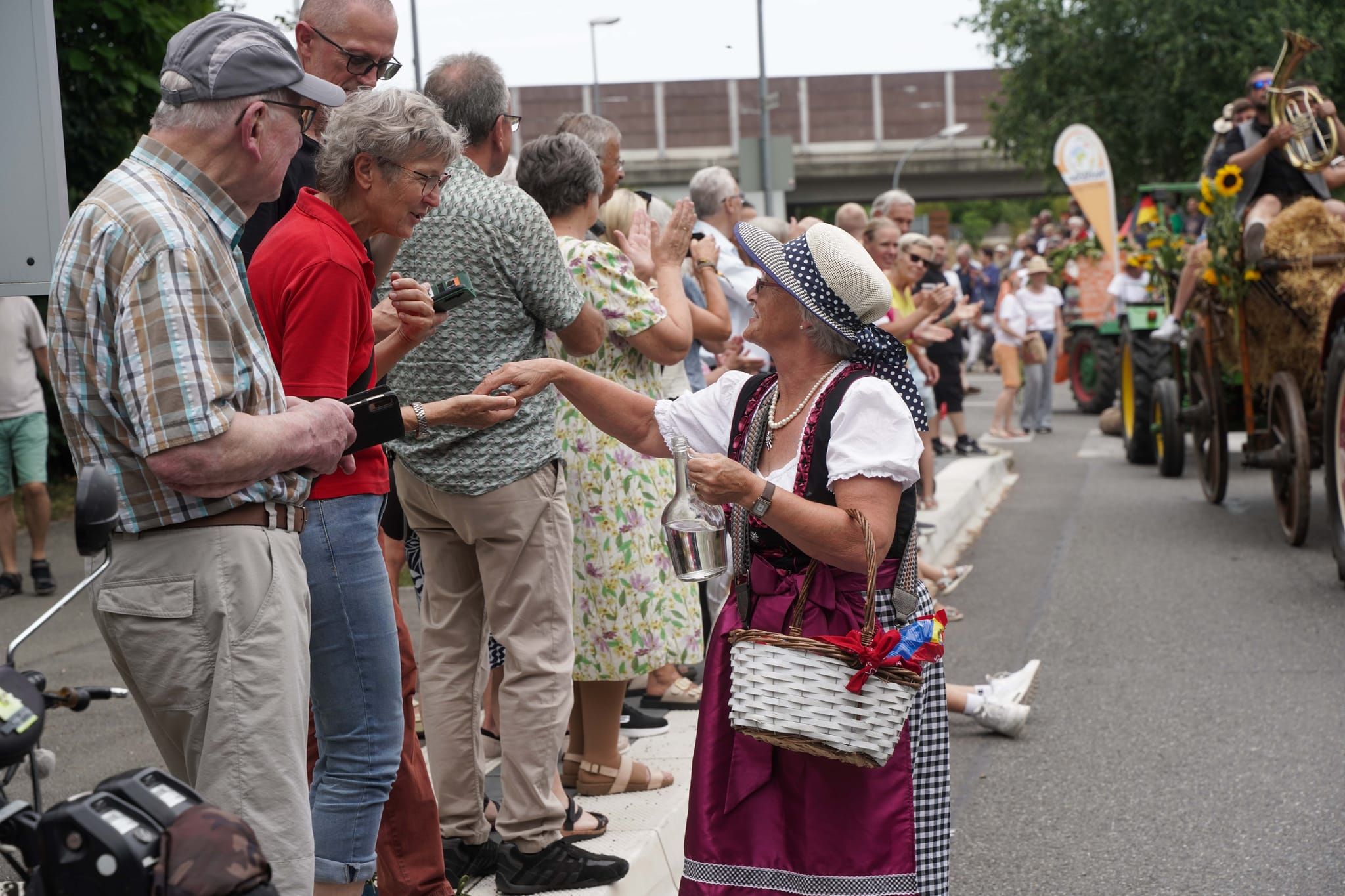 Der historische Festumzug war der Höhepunkt des Maichinger Festwochenendes.