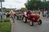 Der historische Festumzug war der Höhepunkt des Maichinger Festwochenendes.