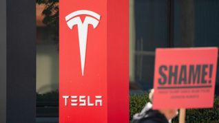 Demo in Seattle: Immer wieder kommt es zu Protesten gegen Tesla und Firmenchef Elon Musk.