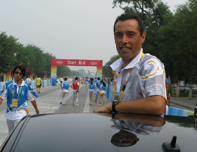 Albrecht Röder fuhr bei Olympia 2008 das erste Auto hinter dem Fahrerfeld.Bild: z