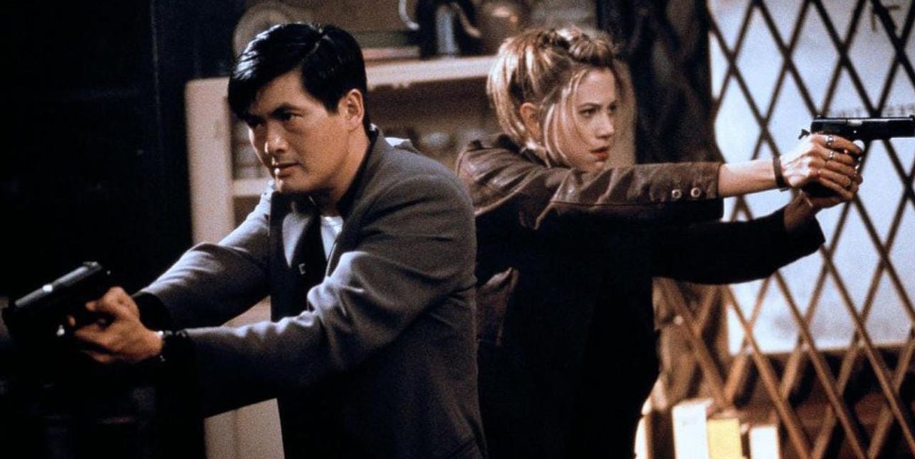 Cool: Chow Yun Fat und Mira Sorvino in „The Replacement Killers“.