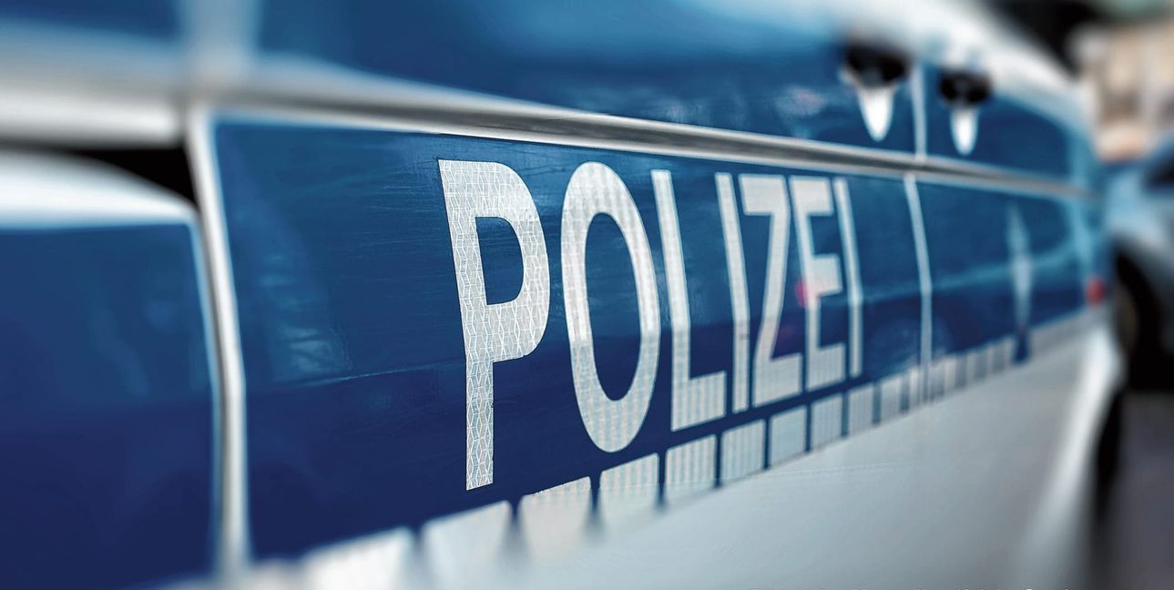 Die Polizei sucht Zeugen.
