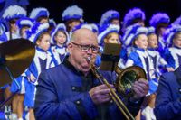 Jubiläumsabend der Gesellschaft Blau-Weiss Sindelfingen: Tanz, Musik und fröhliche Momente mit Gästen und Garden.
