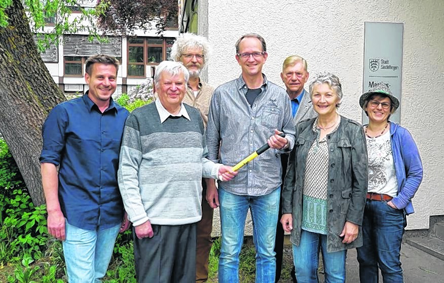 Der Vorstand des Fördervereins der Martinsschule mit alter und neuer Spitze (von links): Steffen Breunig, Bernd Laurer, Michael Hornberger, Christian Michel, Gründungsmitglied Walter Hell, Renate Vetter-Weber und Karin Jordan-Bentsche.  Bild: Heiden
