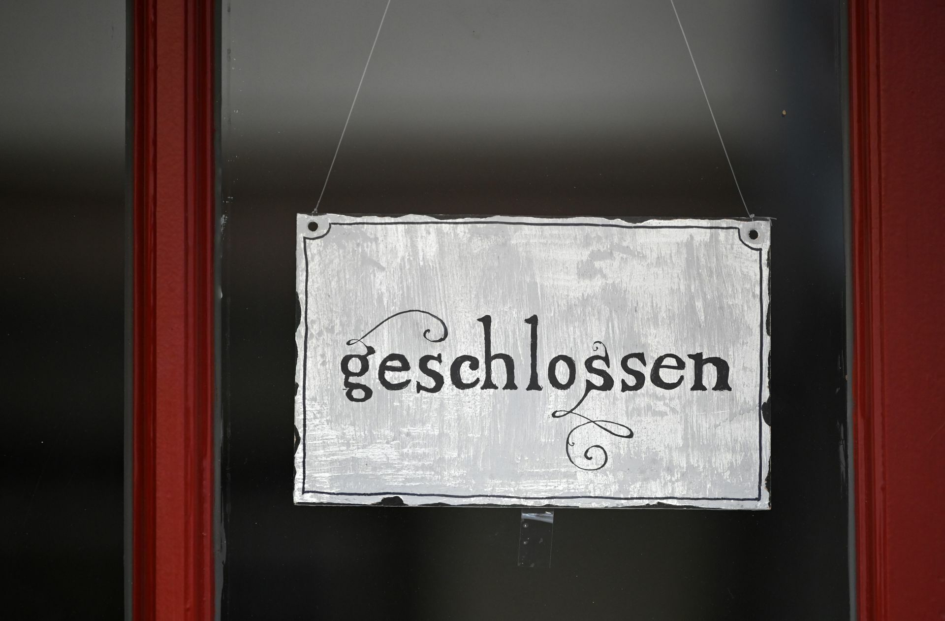 Bald von gestern? Der Einzelhandel kann Hoffnung schöpfen. Foto: dpa//Martin Schutt
