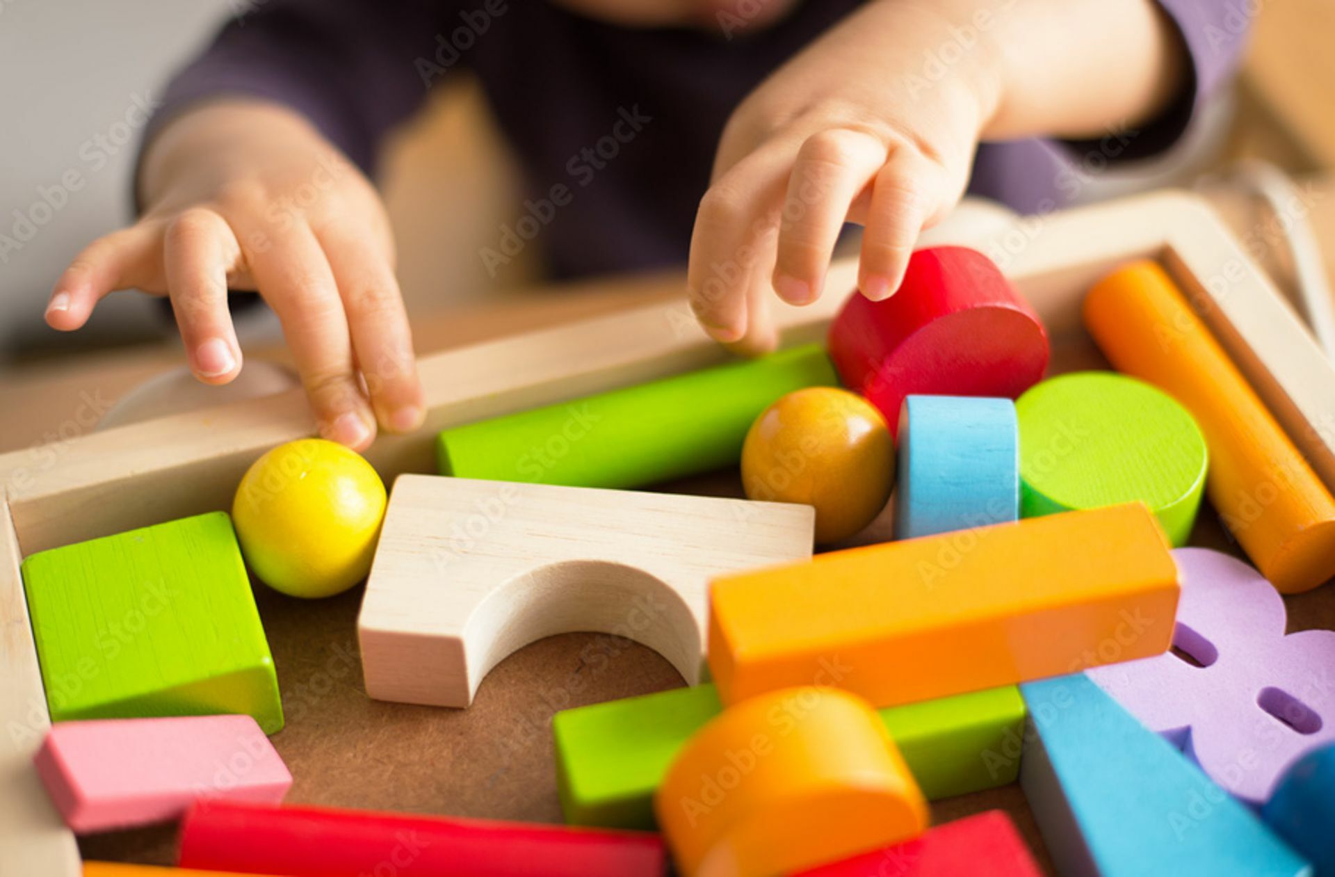 Holzklötzchen kennt jedes Kind: Nachhaltigkeit ist in der Spielebranche immer mehr gefragt.