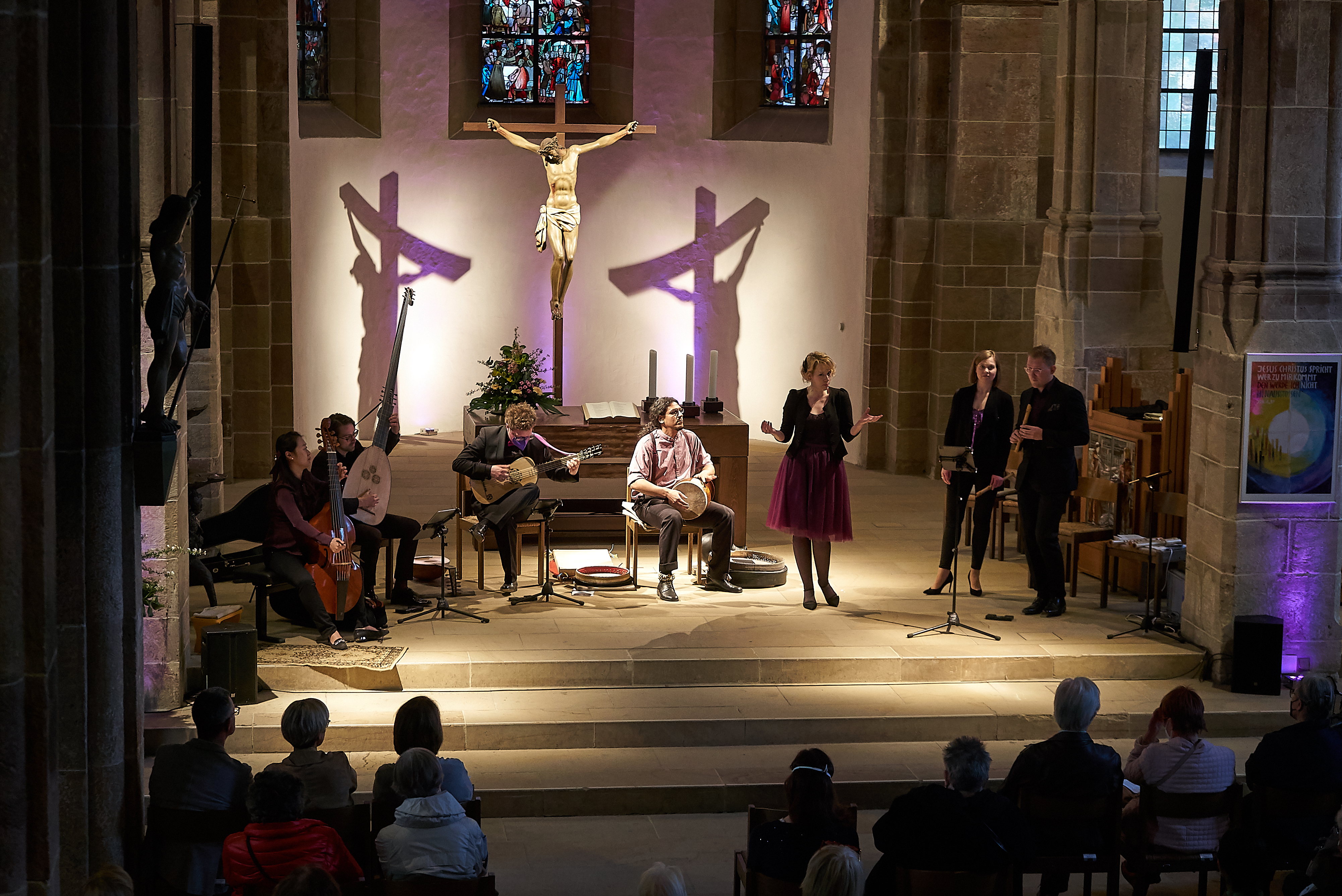 Das Ensemble Cembaless mit David Hanke (rechts) in der Martinskirche.  Bild: Heiden