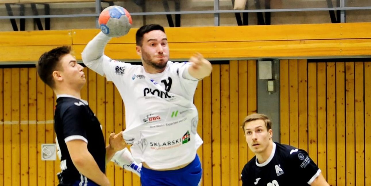 Frederik Todt gehört zu den Spielern, die für die nächste Saison verlängert haben. Auch Finn Spitzl, Mikko Frommer, Tim Negler und Fabian Rothsching halten der HSG die Treue.Bild: Photostampe