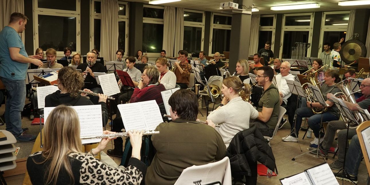 Die Feuerwehr-Musikkapelle bei der Probe.