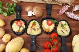 Erfahren Sie, wie Sie Kartoffeln für Raclette optimal vorbereiten, welche Sorten sich eignen und worauf Sie beim Kochen achten sollten, um den perfekten Genuss zu garantieren.