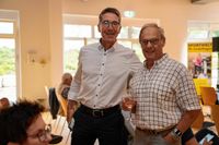 Leichtathletik-Abteilungsleiter Jürgen Kohler mit Trainerlegende Werner Späth.   Bild: Dettenmeyer