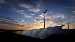 Ein großer Teil des Zuwachses der EU-Kapazität bei Wind- und Solarenergie geht laut einem Bericht auf Deutschland zurück.