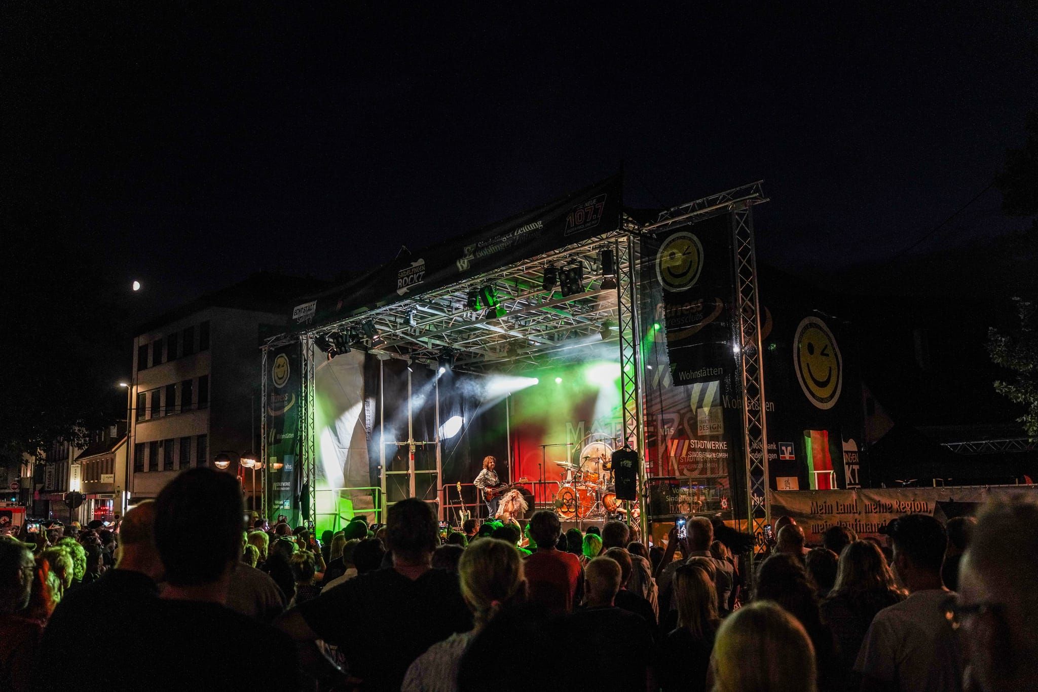 Gute Laune und fette Rocksongs von Led Zeppelin bei Sindelfingen rockt mit der Band "Mothership".