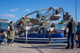 Tolles Wetter, Jubel und Trubel: So war die Osterkirmes auf dem Flugfeld