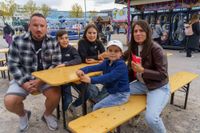 Tolles Wetter, Jubel und Trubel: So war die Osterkirmes auf dem Flugfeld