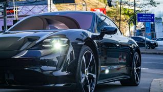 Das E-Flaggschiff, der Taycan, ist derzeit das Sorgenkind des Sportwagenherstellers Porsche.