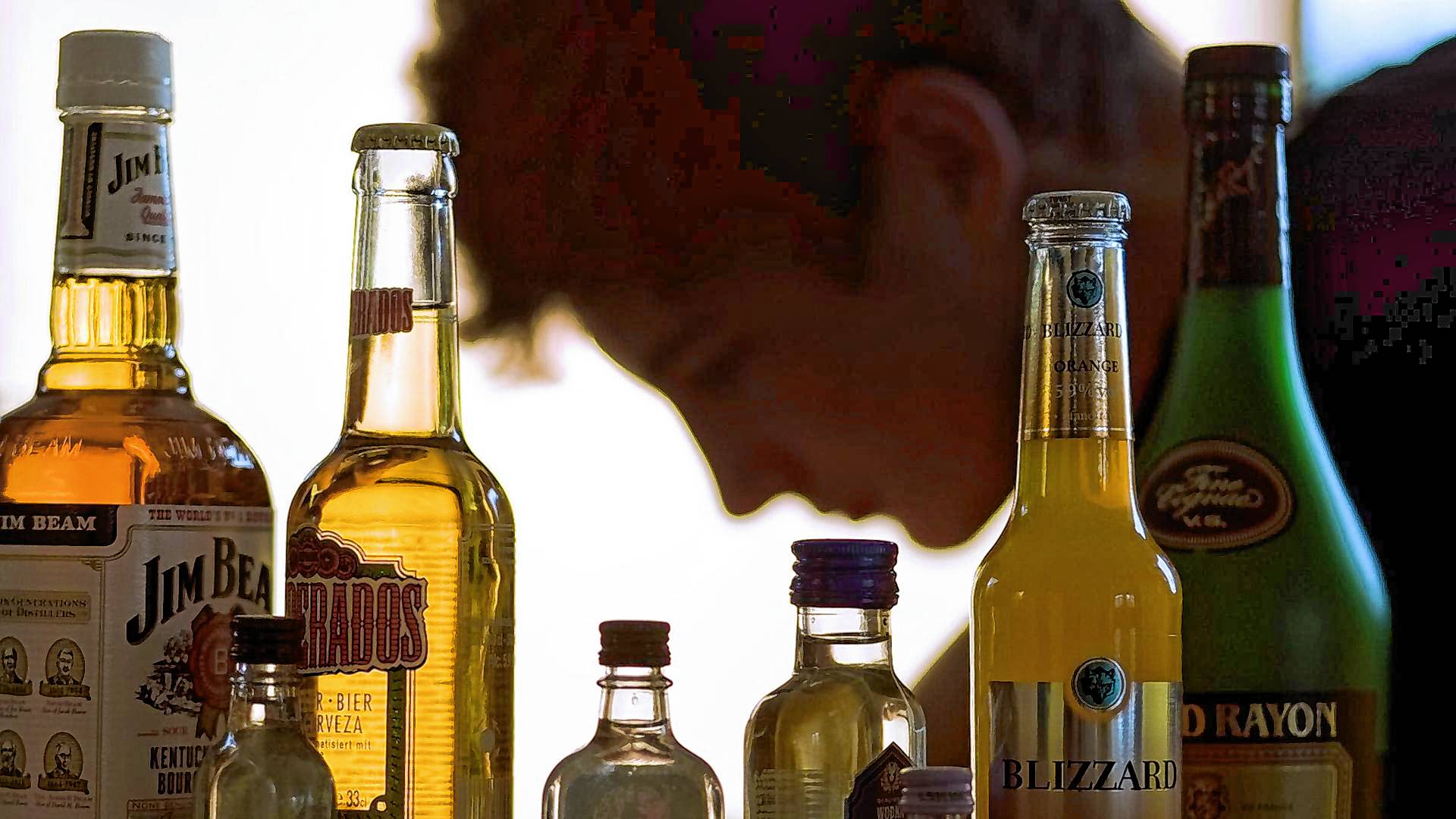 Junge Menschen gehen laut einer aktuellen Umfrage vorsichtiger mit Alkohol um als viele Ältere.