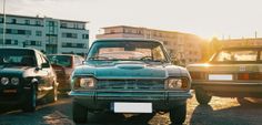Ein Oldtimer unter lauter modernen Sportwagen: Der Ford Capri, der Klassiker wurde von 1968 bis 1986 produziert. Bild: Pannini28