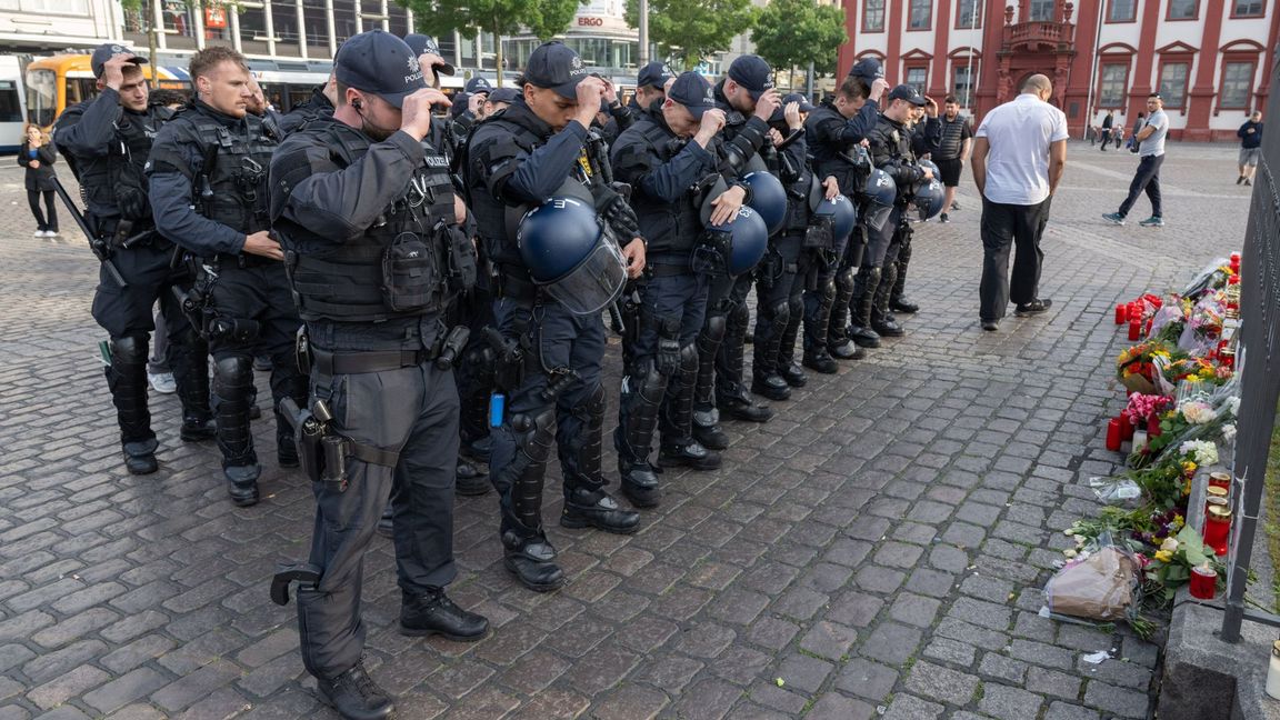 Trauer um den erstochenen Polizisten