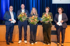 Beim Jahresempfang der IHK-Bezirkskammer Böblingen in der Sindelfinger Stadthalle (von links): Andreas Weeber, Peter Kramer, Sara Gielen,
Hildegard Müller und Marion Oker.