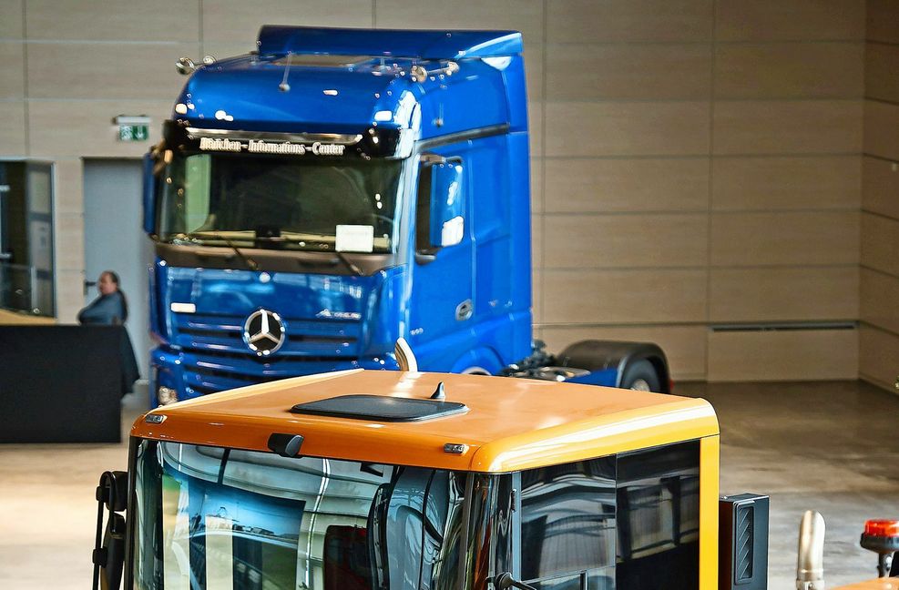 Aus eins und eins soll bei Daimler mehr werden als nur zwei. Foto: Lg/Max Kovalenko