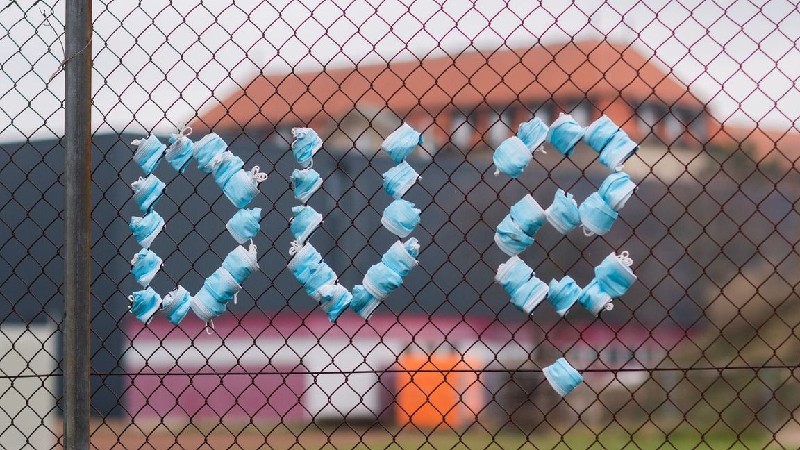 Der Trend geht für viele zum "Du". (Symbolbild)