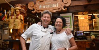 Zuhause im Bierstadel: Manne und Silvie Hämmerle.