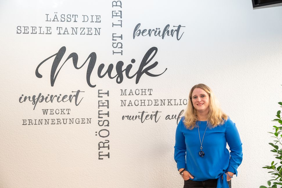 Sonja Fernandez eröffnet als neue Inhaberin am Wochenende die Holzgerlinger Tanzschule Schad.   Bild: Nüßle