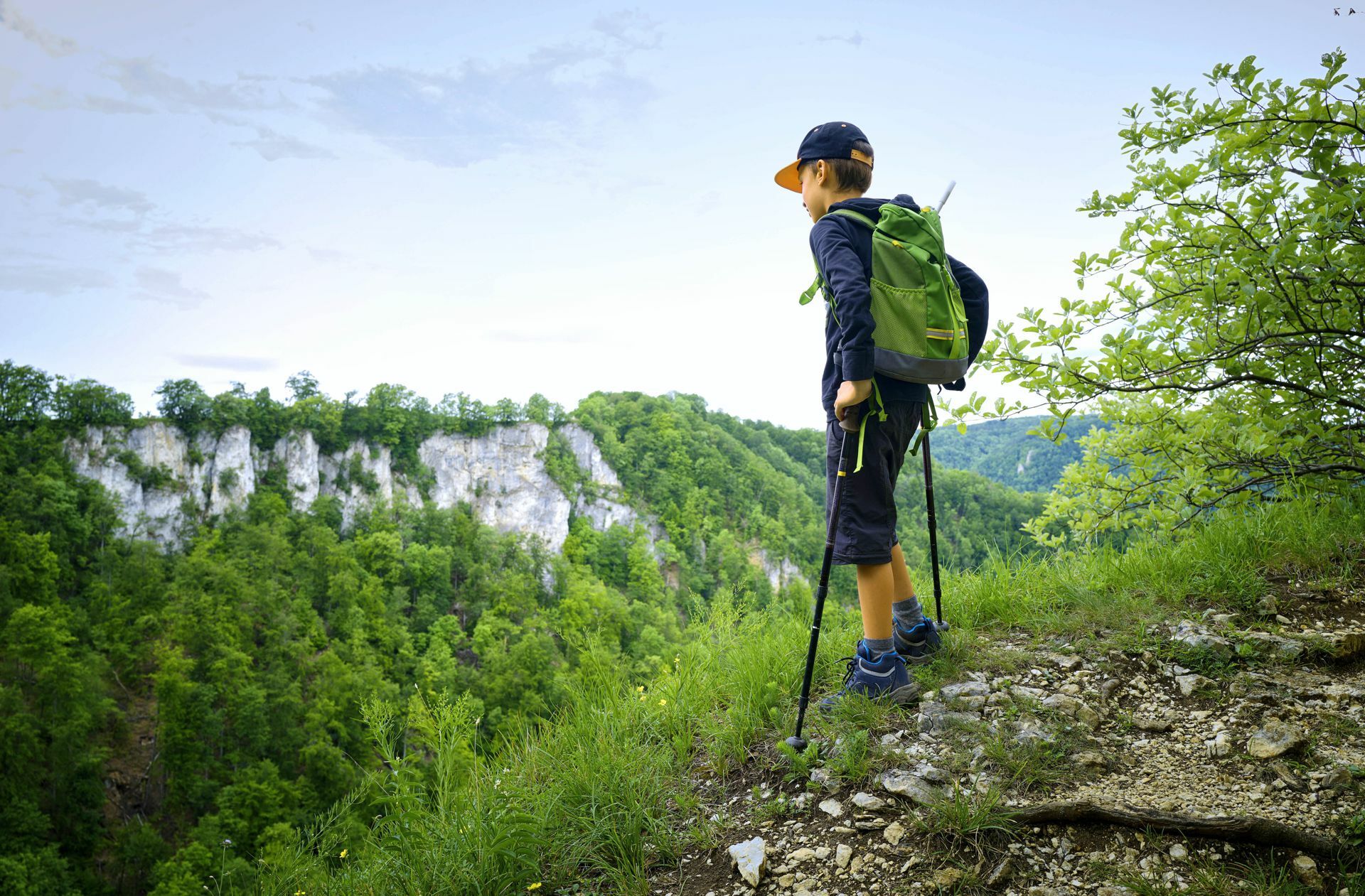 Auch in Baden-Württemberg gibt es Wanderrouten, die nicht gleich überlaufen sind. Foto: imago images/Westend61
